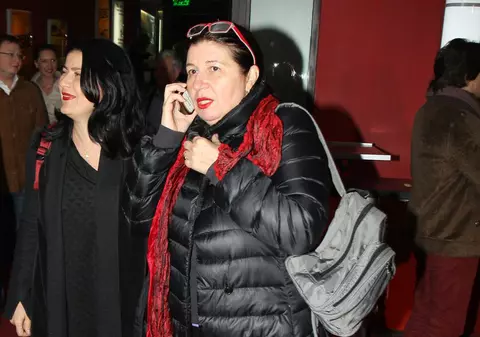 Magda Catone şi-a asortat doliul cu pantofi "Al Capone”