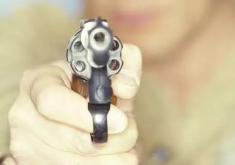 Vezi cum arată atacatorul din Băneasa! Poliţiştii au realizat portretul robot 