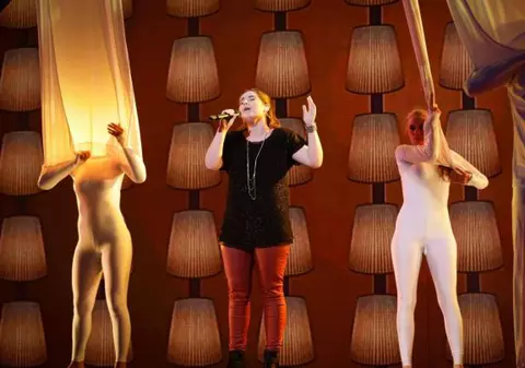 O româncă de 14 ani, ÎN FINALA "Belgium's Got Talent"! Iată cu ce melodie a impresionat pe toată lumea! VIDEO