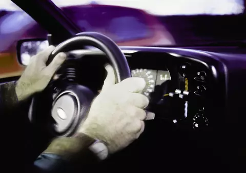 Nu-i aşa că TU conduci mai bine decât mulţi participanţi la trafic? 7 şoferi din 10 cred asta