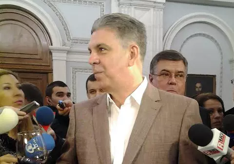 ŞOCANT! Află ce au în comun Regina Marii Britanii şi şeful deputaţilor români