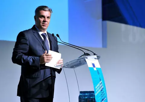 Crin Antonescu, pus la zid: „Am două milioane de lei de recuperat”