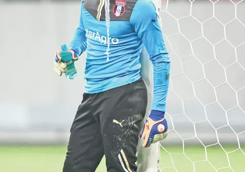 Steaua îngheaţă Astra