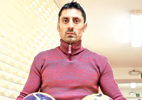 Ionel Dănciulescu, fostul golgheter al lui Dinamo, vorbeşte despre sentimentele care îl încearcă în noua funcţie, cea de team-manager: "Te simţi incapabil să ajuţi"