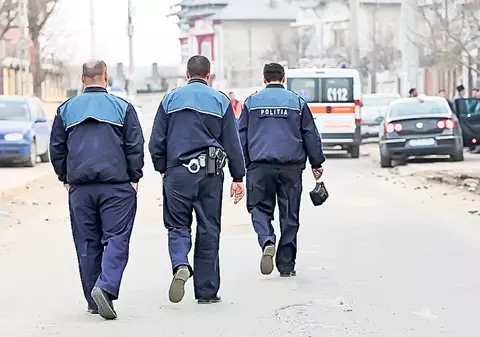 Adio «Garcea» în uniformă la televizor!