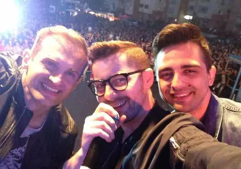 Poza asta e amintire. SCANDAL CÂT CASA PENTRU NUMELE TRUPEI AKCENT. Află ultimele detalii