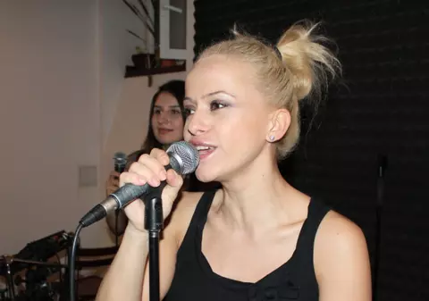 Ce e în capul ei? Anda Adam a exagerat cu botoxul! FOTO HORROR 