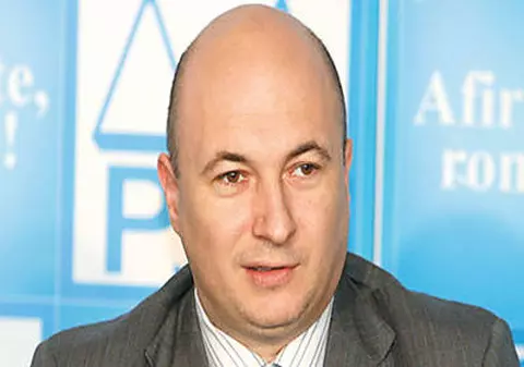 Codrin Ştefănescu a păţit-o în sala de judecată, la procesul lui Adrian Năstase. Politicianul PROMITE O ACŢIUNE ÎN JUSTIŢIE