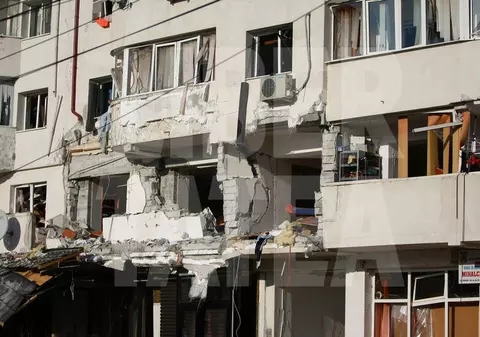 Doamne, parcă nu se mai termină! BLOCUL DIN CĂLĂRAŞI are încă DOUĂ SCĂRI cu SCURGERI DE GAZE