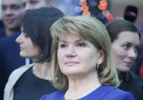 O ADEVĂRATĂ DOAMNĂ! Uite cât de elegantă a fost Maria Băsescu la un eveniment caritabil