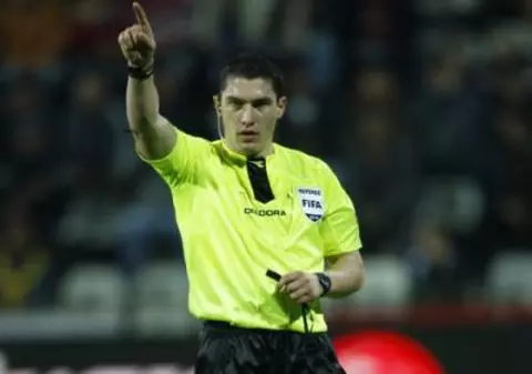 Doi arbitri români, delegaţi la meciuri din cupele europene