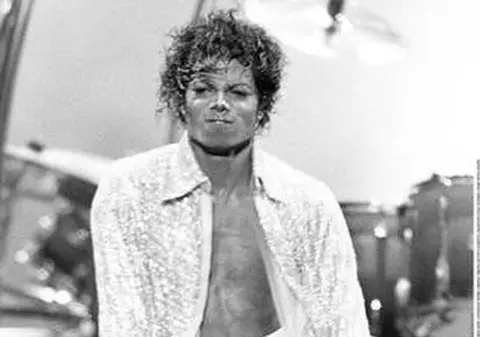 RĂSTURNARE DE SITUAŢIE ÎN PROCES! Mama lui Michael Jackson nu se dă bătută şi atacă din nou