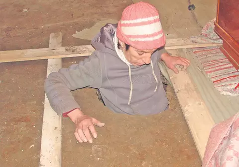 Fenomenele bizare nu au încetat la Izvoarele, localitatea gălăţeană zguduită de sute de cutremure! «Am crezut că mă înghite pământul!»