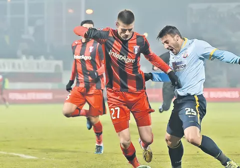 Scandal cosmic la Astra - Steaua