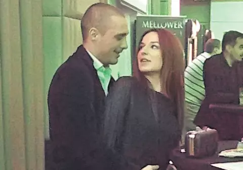 Iubita lui Vladimir Drăghia i-a pipăit «jucăria» în public!