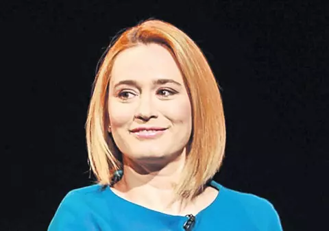 ANDREEA ESCA DEZVĂLUIE CE I SE ÎNTÂMPLĂ ÎNAINTE DE SĂRBĂTORI! AFLĂ CE MĂRTURISEŞTE VEDETA!