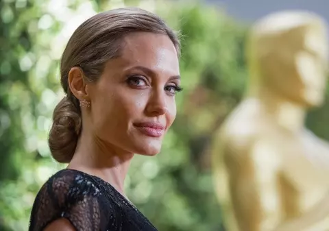 Angelina Jolie va preda la prestigioasa Universitate Georgetown din Washington