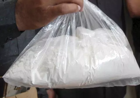 Au ascuns 75 kg de heroină în pliculeţe de budincă