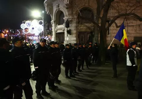Protestatari de la Universitate, amendaţi cu câte 500 de lei