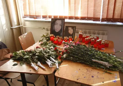 SECRETUL FETEI DE 15 ANI CARE A FOST GĂSITĂ MOARTĂ ÎN MIOVENI. Ce au descoperit medicii la necropsie