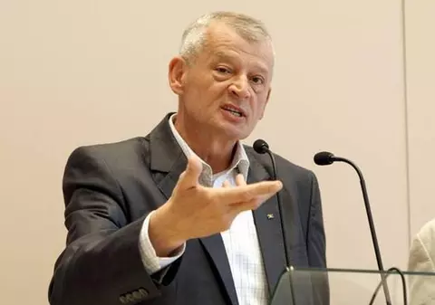 CE FACE SRI LA CEREREA LUI SORIN OPRESCU! NUMĂRĂ CÂINII DE PE STRĂZILE CAPITALEI!