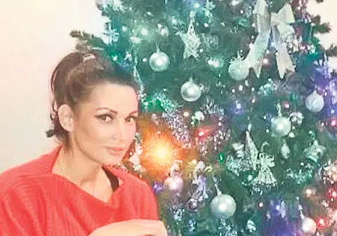 EXCLUSIV! Nicoleta Luciu: «O să ţin 3 luni bradul împodobit!» | FOTO