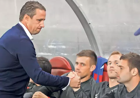 Gabi Oprea: «Reghecampf a pierdut vestiarul!»