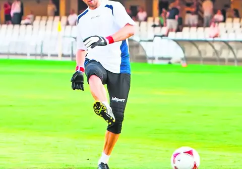 George Savu, un portar necunoscut în România, va fi titular pe Camp Nou, contra Barcelonei