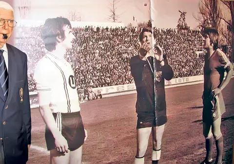 Nicolae Rainea, cel mai bun arbitru român al tuturor timpurilor, are expoziţie la Galaţi