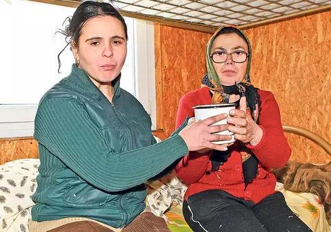 CUTREMURĂTOR! Două femei au fost salvate în ultimul moment: «Dacă nu ne găseau poliţiştii, muream îngheţate» | FOTO