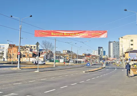 Ieri s-a redeschis circulaţia în zona Buzeşti - Berzei! Pe aici faci 7 minute de la Victoriei la "Drept"