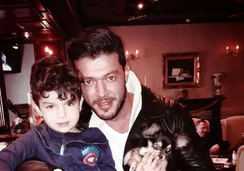 Bianca, UITE CE ÎŞI DOREA Victor de la tine! CHIAR NU AI ÎNŢELES?