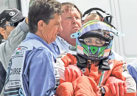 Câţiva sportivi celebri au reuşit să supravieţuiască după accidente la fel de dure precum cel suferit la schi de Michael Schumacher
