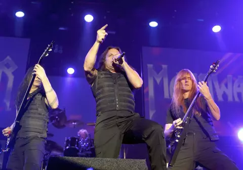 Steagul României, pe coperta noului album al formaţiei «Manowar» | FOTO