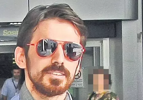 SOŢUL ANDREEI MARIN i-a DERUTAT pe fani cu poza asta! VA FI SAU NU tătic? Au început DEJA să-l felicite!