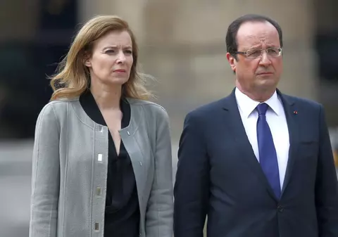 Preşedintele Franţei şi-a vizitat iubita la spital, după o săptămână de la internare