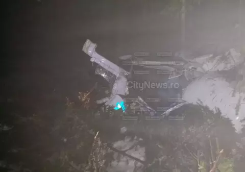 18+ FOTOGRAFII CUTREMURĂTOARE de la locul în care s-a prăbuşit avionul pilotat de Adrian Iovan | FOTO