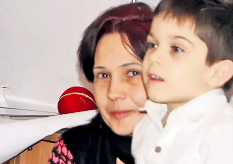 O mămică ne-a povestit cum a descoperit că are un puşti foarte deştept: «Mi-au spus că are probleme, dar el este un mic geniu»