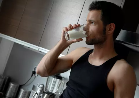 Află câţi români care locuiesc la oraş iau micul dejun acasă!