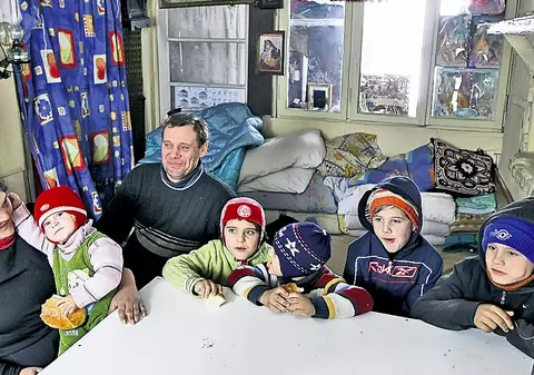 Familia cu 5 copii, ajutată de primărie