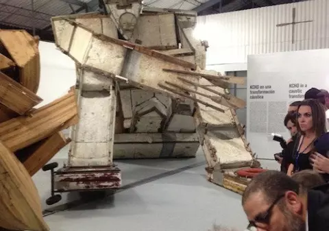 Fidel Castro şi-a făcut apariţia pentru prima dată în public după nouă luni