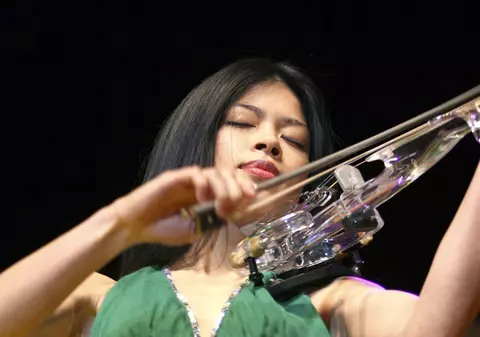 Devenită celebră datorită viorii, Vanessa-Mae Vanakorn s-a calificat la Olimpiada de Iarnă 