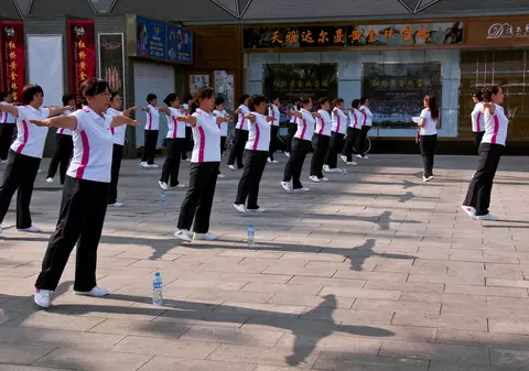 CULMEA LUXULUI. O nouă modă printre BOGAŢII CHINEI