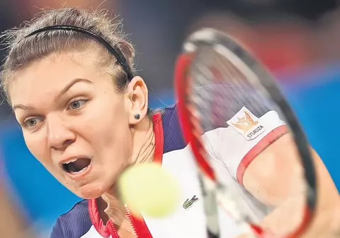 Surpriză neplăcută | Simona Halep a început anul cu un eşec, fiind eliminată ieri în primul tur, la Sydney