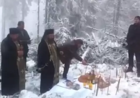 Slujbă de pomenire la locul tragediei din Apuseni | VIDEO