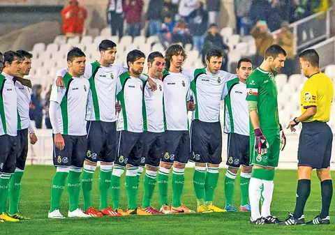 Jucătorii lui Racing Santander au boicotat meciul de Cupă cu Sociedad! Motivul: şefii nu i-au plătit de luni bune, dar nici nu demisionează