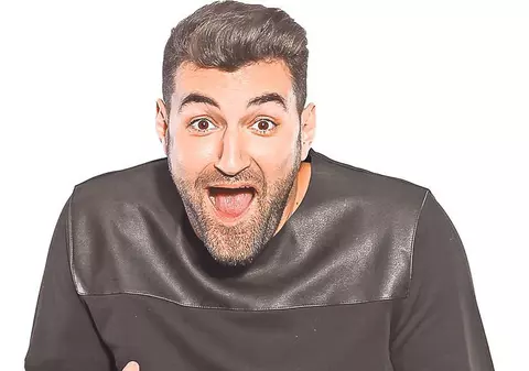 PE ASTA NU CREDEAI CĂ O AUZI! "SMILEY A AVUT O RELAŢIE LUNGĂ CU LAURA COSOI. BENDEAC ARE CEVA LUNG, DAR NU E O RELAŢIE..."