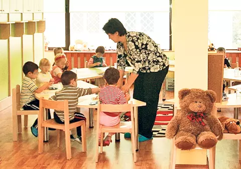 Tichetele sociale de grădiniță vor putea fi primite și de copiii sub 3 ani și cei peste 6 ani. Deputații au modificat legea