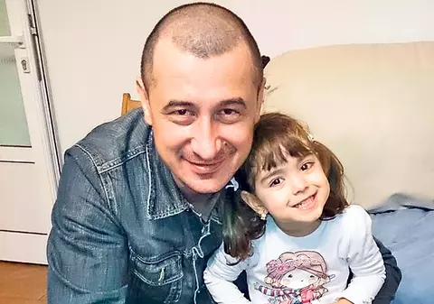 George Tal se simte neputincios fără Daniela Györfi, care e plecată de aproape două luni! Iată pe cine a chemat să-l ajute cu Maria, fetiţa lor