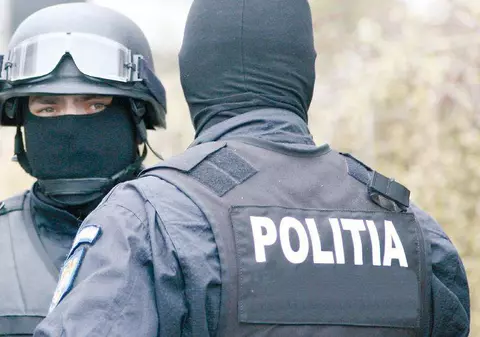 Doi fotbalişti care au jucat la FC Vaslui, AUDIAŢI ÎNTR-UN DOSAR CU TRAFIC DE MINORI